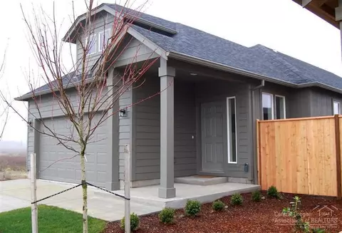 613 SE Glencoe Pl, Bend, OR 97702 photo 1