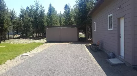15879 Sparks Dr, La Pine, OR 97739 photo 4