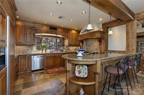 2981 NW Starview Dr, Bend, OR 97701 photo 5