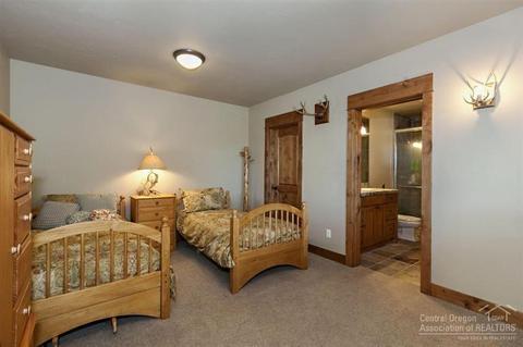2981 NW Starview Dr, Bend, OR 97701 photo 13