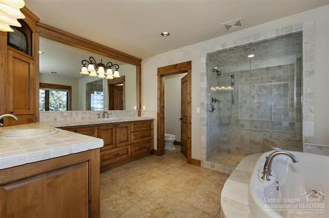 2981 NW Starview Dr, Bend, OR 97701 photo 10