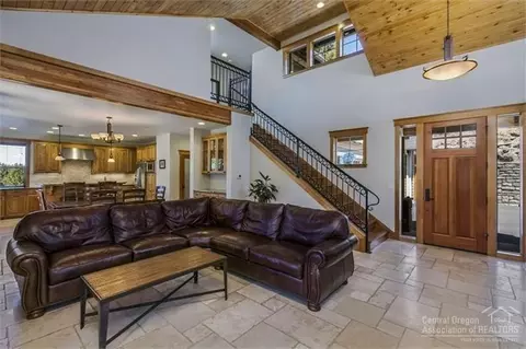 2281 NW Putnam Rd, Bend, OR 97701 photo 5