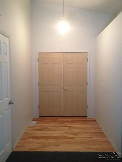 16309 Bates St, Bend, OR 97707 photo 2