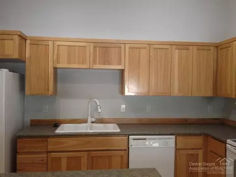 16309 Bates St, Bend, OR 97707 photo 7