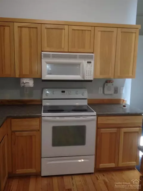 16309 Bates St, Bend, OR 97707 photo 8