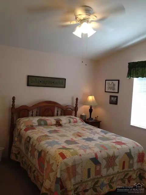 16309 Bates St, Bend, OR 97707 photo 10
