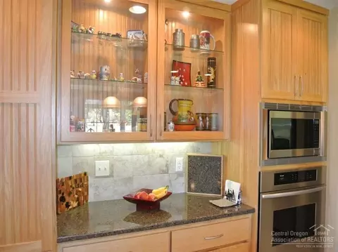 65384 Saddle Dr, Bend, OR 97701 photo 4