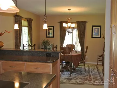 65384 Saddle Dr, Bend, OR 97701 photo 6