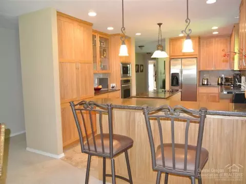 65384 Saddle Dr, Bend, OR 97701 photo 5
