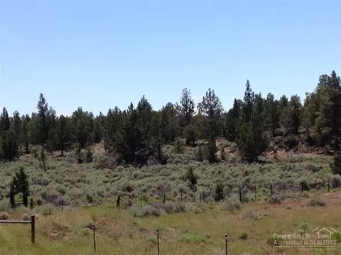 63875 Deschutes Market Rd, Bend, OR 97701 photo 2
