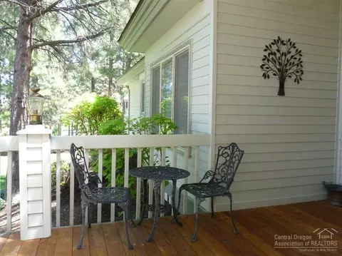 60809 Willow Creek Loop, Bend, OR 97702 photo 5
