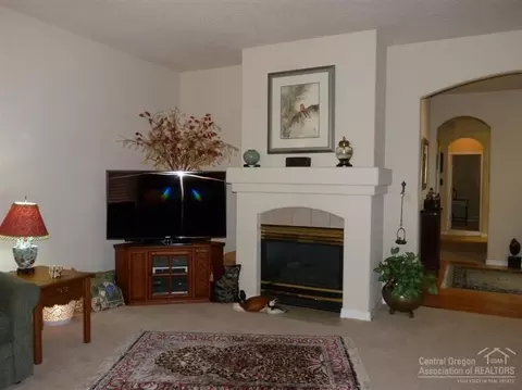 60809 Willow Creek Loop, Bend, OR 97702 photo 7