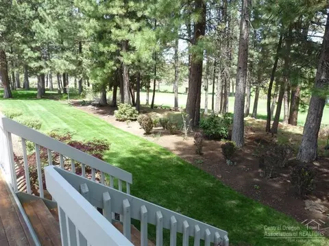 60809 Willow Creek Loop, Bend, OR 97702 photo 4