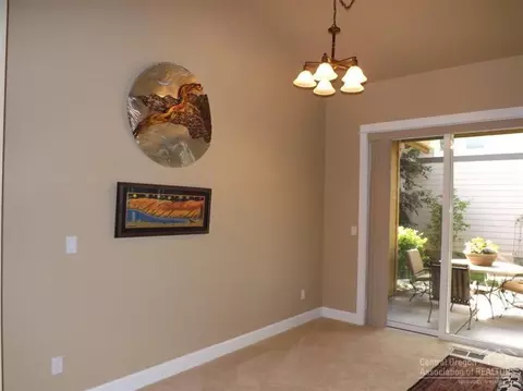 61409 Davis Lake Loop, Bend, OR 97702 photo 6