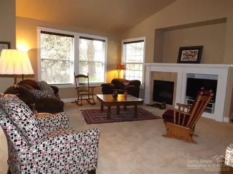 61409 Davis Lake Loop, Bend, OR 97702 photo 5