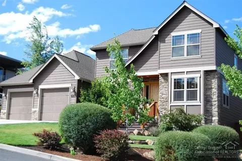 681 NW Powell Butte Loop, Bend, OR 97701 photo 1