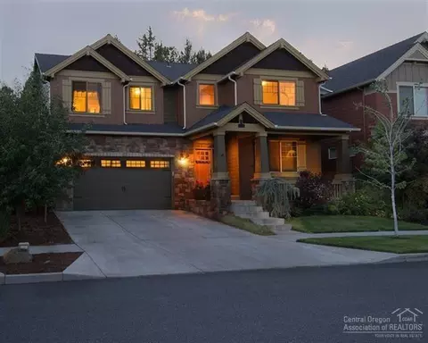 20454 Jacklight Ln, Bend, OR 97702 photo 1