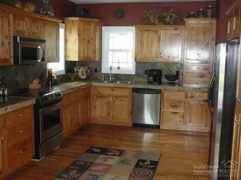 60670 Billadeau Rd, Bend, OR 97702 photo 25