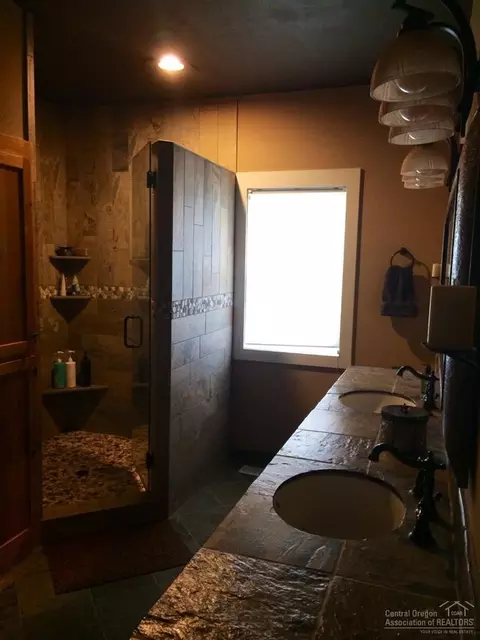 60670 Billadeau Rd, Bend, OR 97702 photo 20
