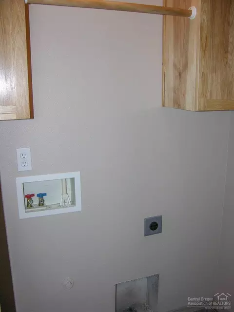 16491 Cassidy Dr, La Pine, OR 97739 photo 11