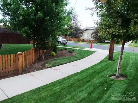 20396 Murphy Rd, Bend, OR 97702 photo 3