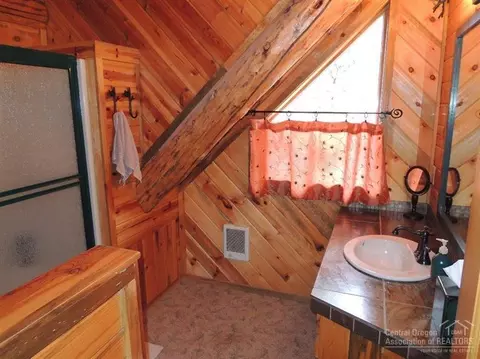 55583 Wagon Master Way, Bend, OR 97707 photo 6