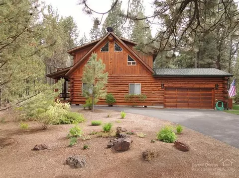 55583 Wagon Master Way, Bend, OR 97707 photo 2