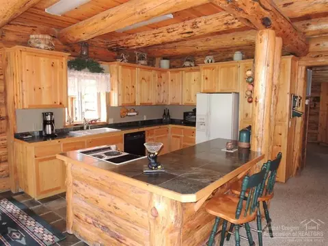 55583 Wagon Master Way, Bend, OR 97707 photo 13
