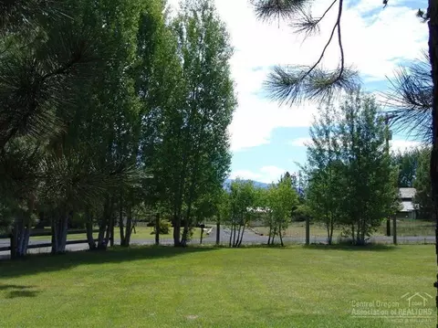 53925 Pine Grove Rd, La Pine, OR 97739 photo 4
