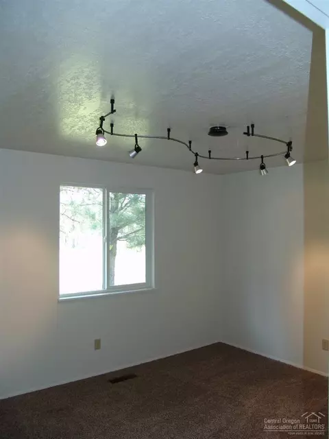 53925 Pine Grove Rd, La Pine, OR 97739 photo 18