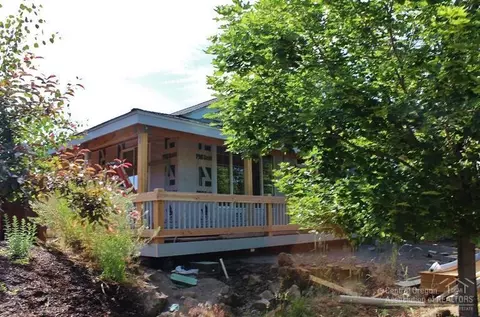 63236 Logan Ave, Bend, OR 97701 photo 3