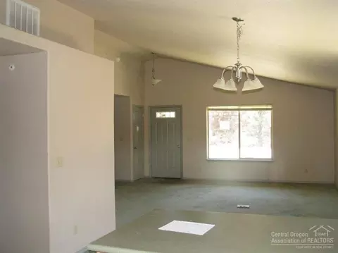 63323 Vogt Rd, Bend, OR 97701 photo 11