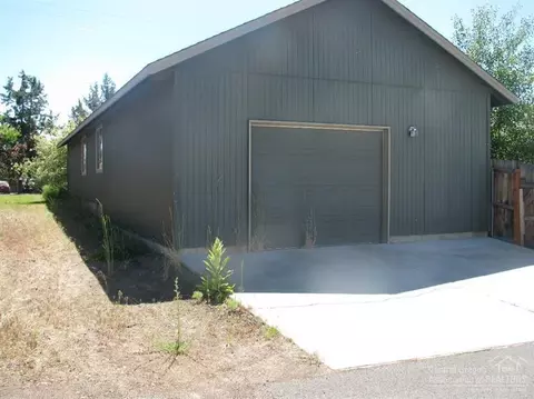 63323 Vogt Rd, Bend, OR 97701 photo 4