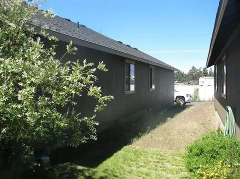 63323 Vogt Rd, Bend, OR 97701 photo 9