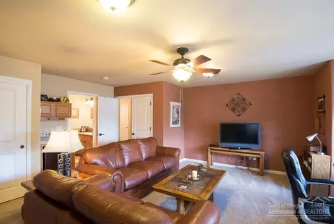 20173 Stonegate Dr, Bend, OR 97702 photo 4