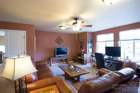 20173 Stonegate Dr, Bend, OR 97702 photo 9