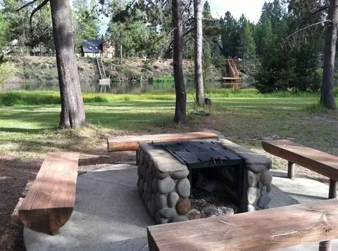 56199 Solar, Bend, OR 97707 photo 19