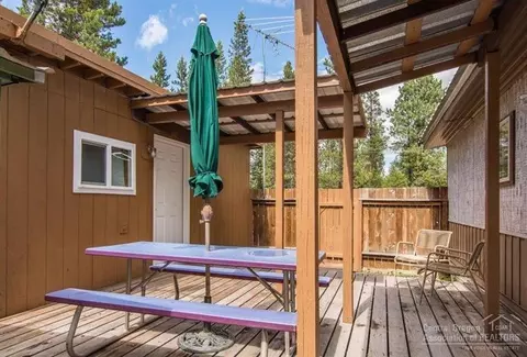 56199 Solar, Bend, OR 97707 photo 5