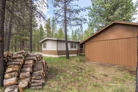 56199 Solar, Bend, OR 97707 photo 3
