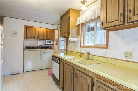 56199 Solar, Bend, OR 97707 photo 12