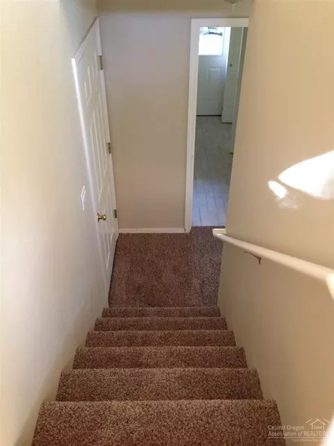 321 NE Alpenview, Bend, OR 97701 photo 17