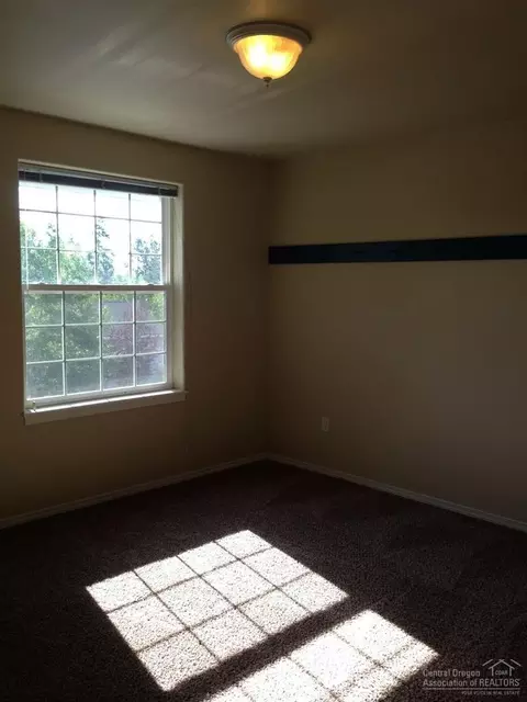 321 NE Alpenview, Bend, OR 97701 photo 10