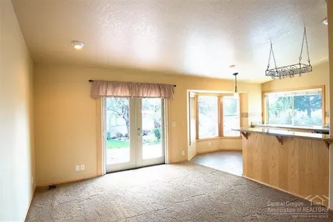 20737 Lyra Dr, Bend, OR 97701 photo 6