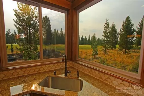 56658 Dancing Rock Loop, Bend, OR 97707 photo 5