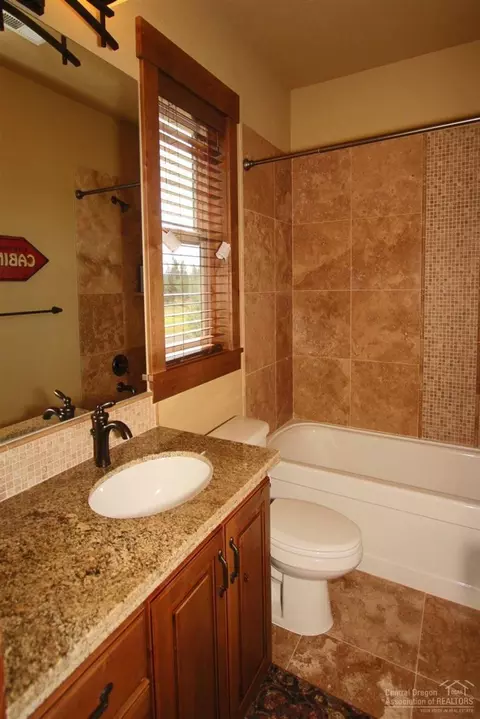 56658 Dancing Rock Loop, Bend, OR 97707 photo 16