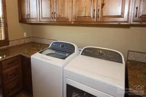 56658 Dancing Rock Loop, Bend, OR 97707 photo 18