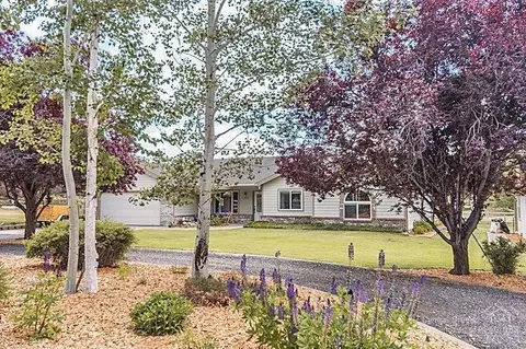 63885 Scenic Dr, Bend, OR 97701 photo 1