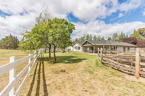 63885 Scenic Dr, Bend, OR 97701 photo 6