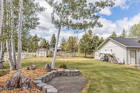 63885 Scenic Dr, Bend, OR 97701 photo 24