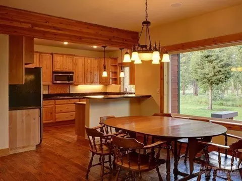 54435 Elk Dr, Bend, OR 97707 photo 10